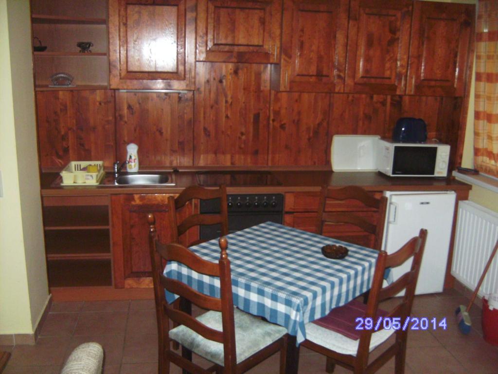 Szemesi Villa Balatonszarszo Habitación foto