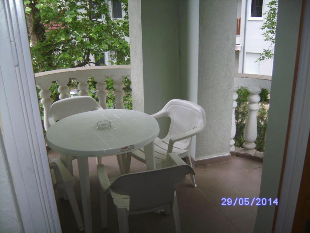 Szemesi Villa Balatonszarszo Habitación foto